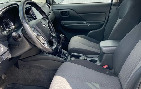 Mitsubishi L200 IV рестайлинг, 2019 год, 2 030 000 рублей, 9 фотография