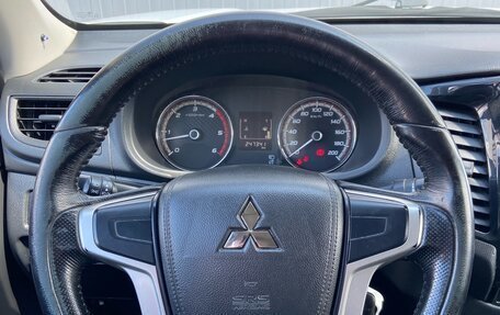 Mitsubishi L200 IV рестайлинг, 2019 год, 2 030 000 рублей, 14 фотография
