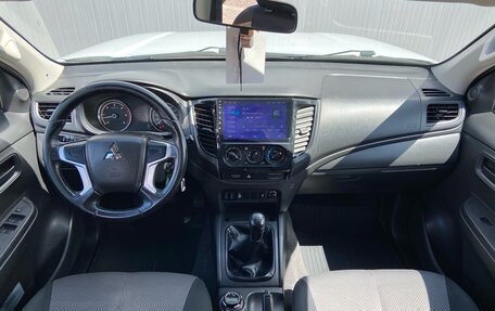 Mitsubishi L200 IV рестайлинг, 2019 год, 2 030 000 рублей, 12 фотография