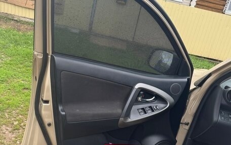 Toyota RAV4, 2011 год, 1 310 000 рублей, 6 фотография