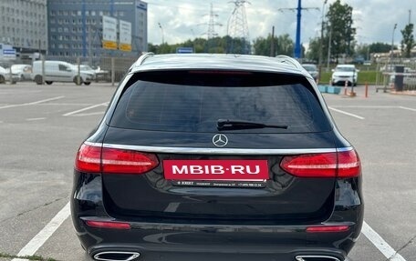 Mercedes-Benz E-Класс, 2018 год, 2 850 000 рублей, 6 фотография