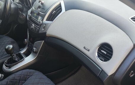 Chevrolet Cruze II, 2013 год, 730 000 рублей, 9 фотография