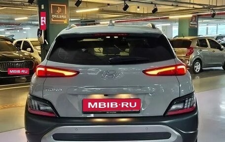 Hyundai Kona I, 2021 год, 1 997 000 рублей, 3 фотография