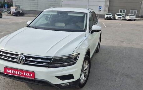 Volkswagen Tiguan II, 2017 год, 2 500 000 рублей, 1 фотография