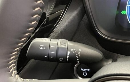 Toyota Corolla, 2022 год, 1 900 000 рублей, 10 фотография