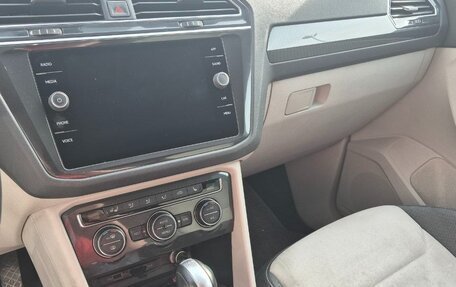 Volkswagen Tiguan II, 2017 год, 2 500 000 рублей, 6 фотография