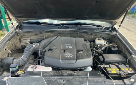 Toyota Land Cruiser Prado 120 рестайлинг, 2007 год, 3 200 000 рублей, 2 фотография