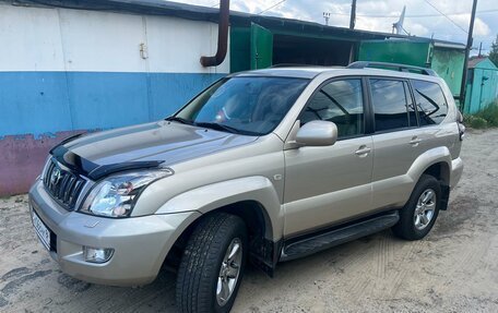 Toyota Land Cruiser Prado 120 рестайлинг, 2007 год, 3 200 000 рублей, 14 фотография