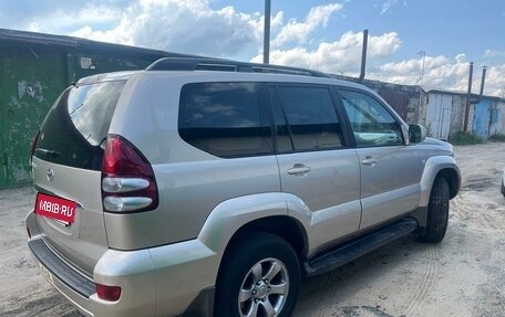 Toyota Land Cruiser Prado 120 рестайлинг, 2007 год, 3 200 000 рублей, 7 фотография