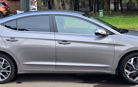 Hyundai Elantra VI рестайлинг, 2019 год, 1 800 000 рублей, 4 фотография