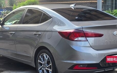 Hyundai Elantra VI рестайлинг, 2019 год, 1 800 000 рублей, 7 фотография