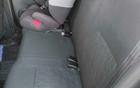 Renault Sandero II рестайлинг, 2015 год, 890 000 рублей, 16 фотография