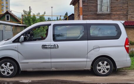 Hyundai Grand Starex Grand Starex I рестайлинг 2, 2010 год, 1 450 000 рублей, 3 фотография