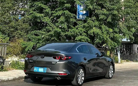 Mazda 3, 2021 год, 1 500 000 рублей, 2 фотография