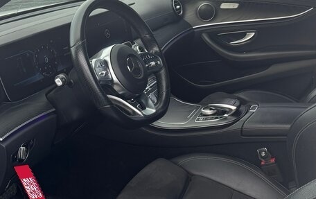 Mercedes-Benz E-Класс, 2018 год, 3 150 000 рублей, 8 фотография