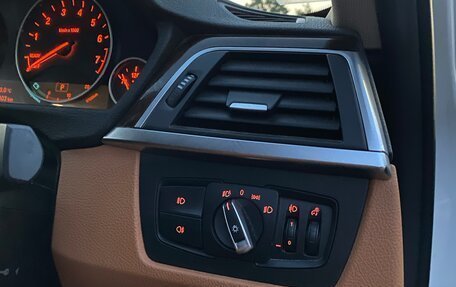 BMW 3 серия, 2018 год, 1 850 000 рублей, 9 фотография