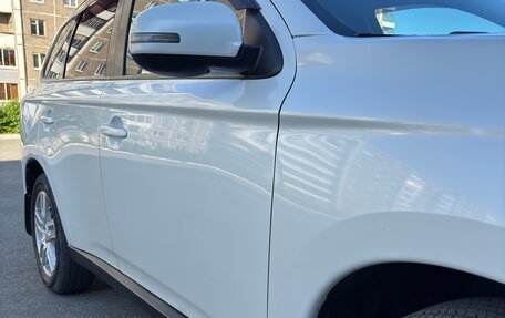 Mitsubishi Outlander III рестайлинг 3, 2013 год, 1 220 000 рублей, 7 фотография