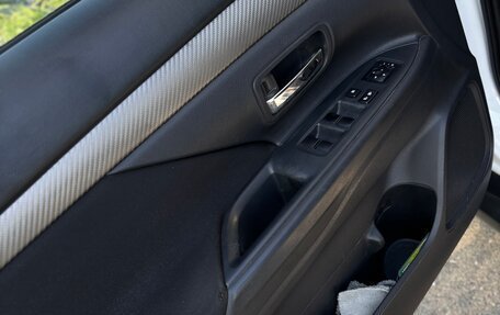 Mitsubishi Outlander III рестайлинг 3, 2013 год, 1 220 000 рублей, 15 фотография