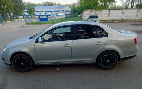 Volkswagen Jetta VI, 2010 год, 570 000 рублей, 3 фотография