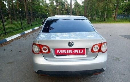 Volkswagen Jetta VI, 2010 год, 570 000 рублей, 5 фотография