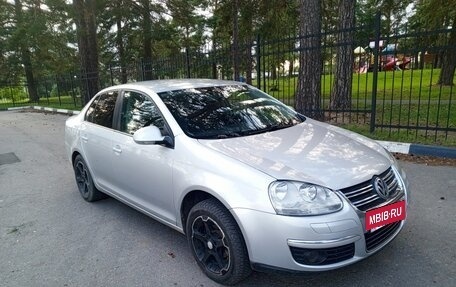 Volkswagen Jetta VI, 2010 год, 570 000 рублей, 10 фотография