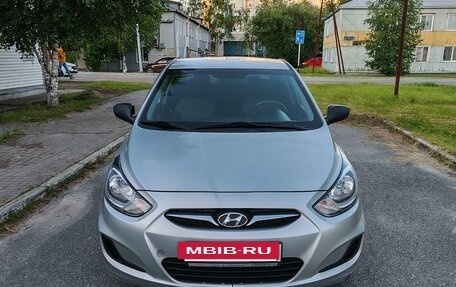 Hyundai Solaris II рестайлинг, 2014 год, 980 000 рублей, 2 фотография