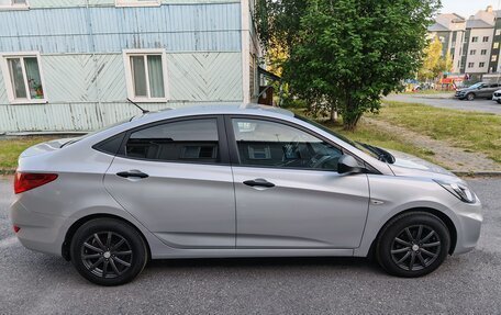 Hyundai Solaris II рестайлинг, 2014 год, 980 000 рублей, 4 фотография