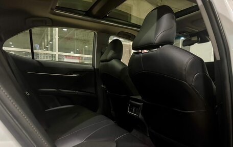 Toyota Camry, 2021 год, 3 180 000 рублей, 19 фотография