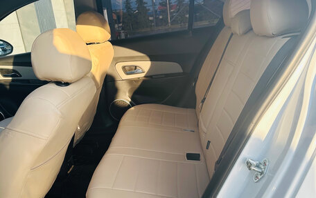 Chevrolet Cruze II, 2014 год, 950 000 рублей, 10 фотография