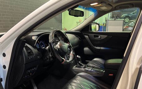 Infiniti FX II, 2012 год, 1 200 000 рублей, 25 фотография