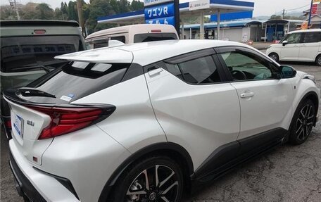 Toyota C-HR I рестайлинг, 2022 год, 2 000 888 рублей, 3 фотография