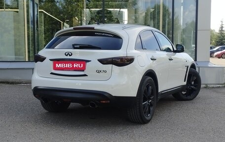 Infiniti QX70, 2016 год, 2 280 000 рублей, 5 фотография