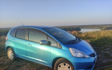 Honda Fit III, 2009 год, 720 000 рублей, 2 фотография