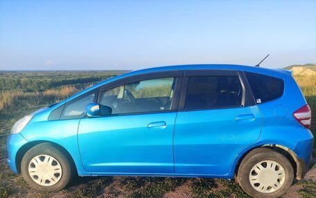 Honda Fit III, 2009 год, 720 000 рублей, 3 фотография