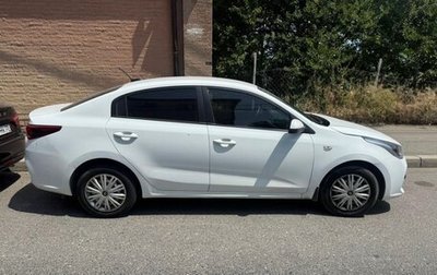 KIA Rio IV, 2019 год, 1 000 000 рублей, 1 фотография