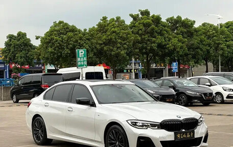 BMW 3 серия, 2022 год, 2 900 000 рублей, 3 фотография