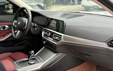 BMW 3 серия, 2022 год, 2 900 000 рублей, 14 фотография