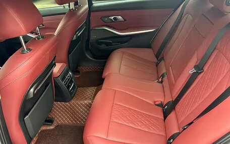 BMW 3 серия, 2022 год, 2 900 000 рублей, 16 фотография