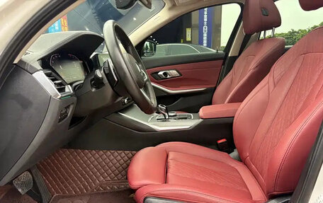 BMW 3 серия, 2022 год, 2 900 000 рублей, 13 фотография