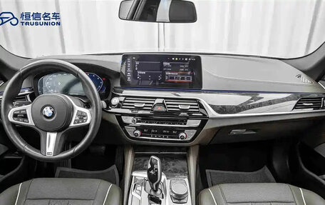 BMW 5 серия, 2022 год, 15 фотография