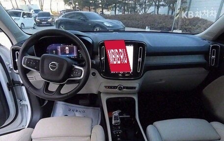 Volvo XC40 I, 2022 год, 3 050 000 рублей, 7 фотография