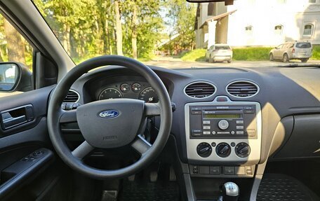 Ford Focus II рестайлинг, 2005 год, 365 000 рублей, 18 фотография
