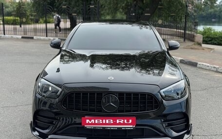 Mercedes-Benz E-Класс, 2021 год, 3 980 000 рублей, 2 фотография