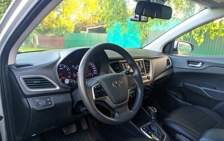 Hyundai Solaris II рестайлинг, 2017 год, 1 120 000 рублей, 14 фотография