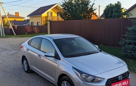 Hyundai Solaris II рестайлинг, 2017 год, 1 120 000 рублей, 9 фотография
