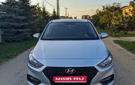 Hyundai Solaris II рестайлинг, 2017 год, 1 120 000 рублей, 8 фотография