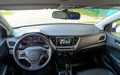 Hyundai Solaris II рестайлинг, 2017 год, 1 120 000 рублей, 15 фотография