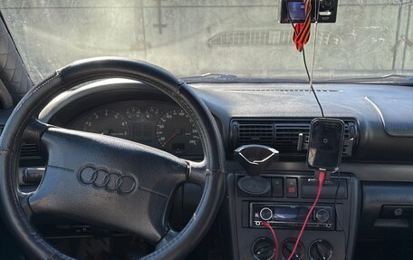Audi A4, 1995 год, 190 000 рублей, 9 фотография