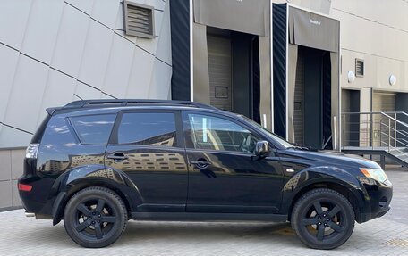 Mitsubishi Outlander III рестайлинг 3, 2007 год, 829 000 рублей, 2 фотография