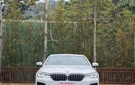 BMW 5 серия, 2022 год, 3 400 000 рублей, 2 фотография